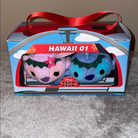 Disney Tsum Tsum Hawaii 01 Stitch & Angel plush - Picture 1 of 3